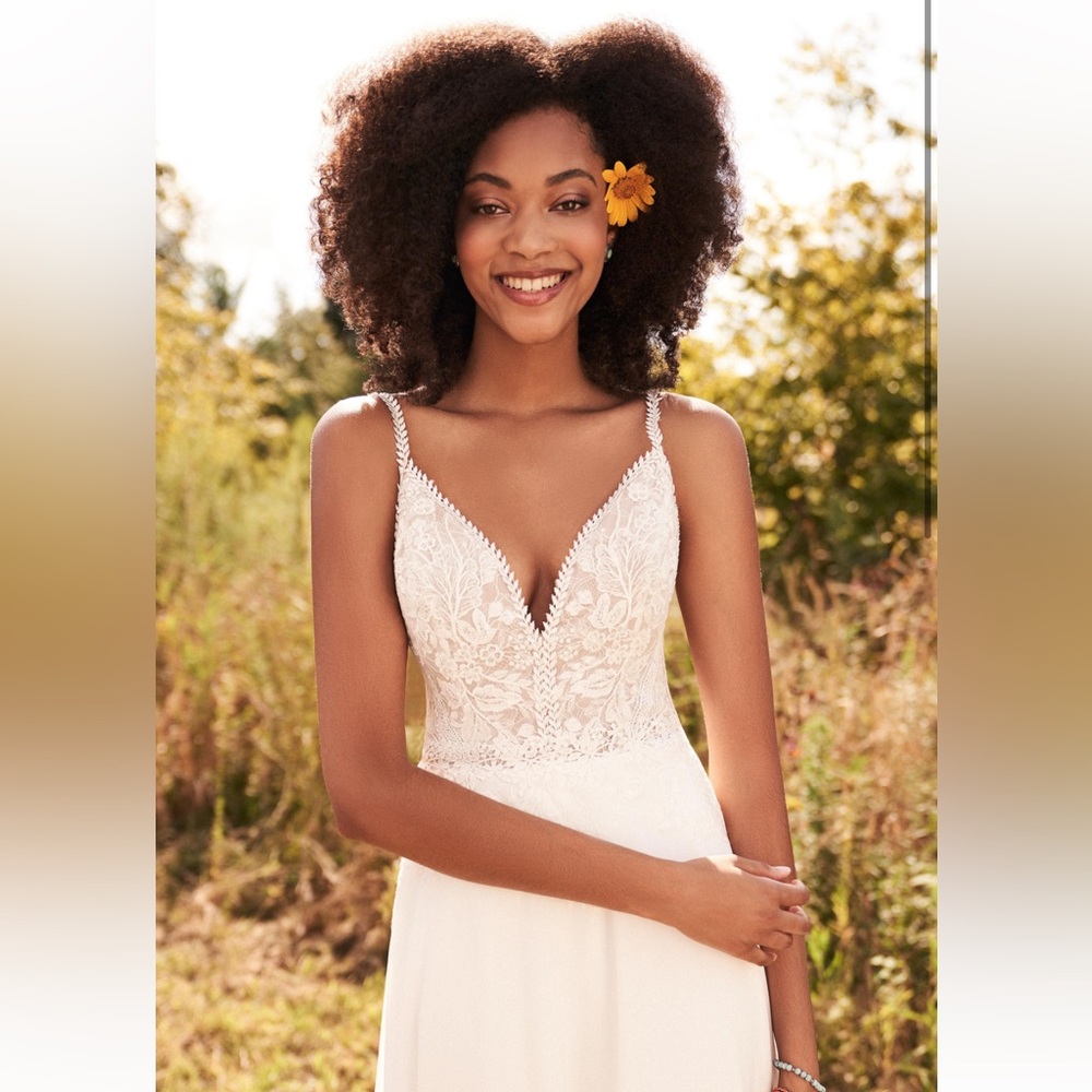 NWT- Lillian West Georgette & Lace A-Line Bridal Dress V-Neckline, size 8